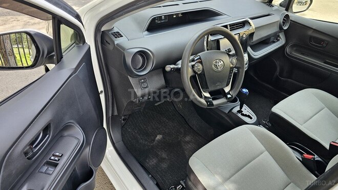 Toyota Aqua 2019, 274,270 km - 1.5 л - Bakı