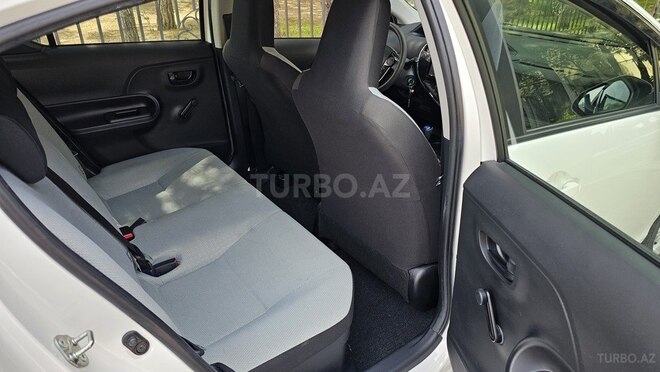 Toyota Aqua 2019, 274,270 km - 1.5 л - Bakı