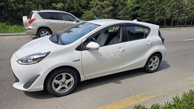 Toyota Aqua 2019, 274,270 km - 1.5 л - Bakı