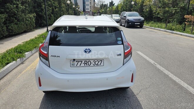 Toyota Aqua 2019, 274,270 km - 1.5 л - Bakı