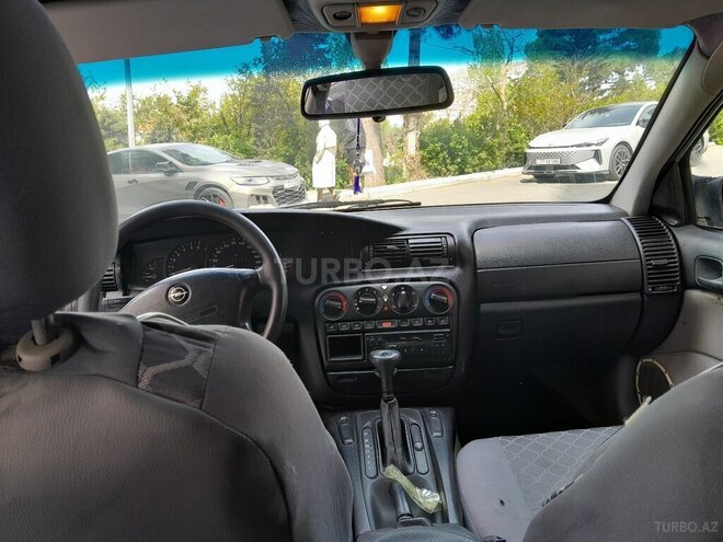 Opel Omega 1996, 325,086 km - 2.0 l - Bakı