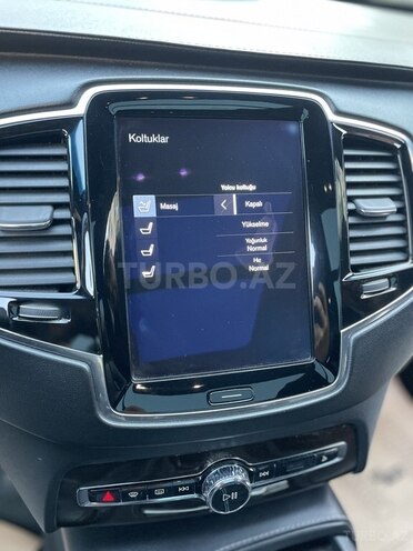 Volvo XC90-13