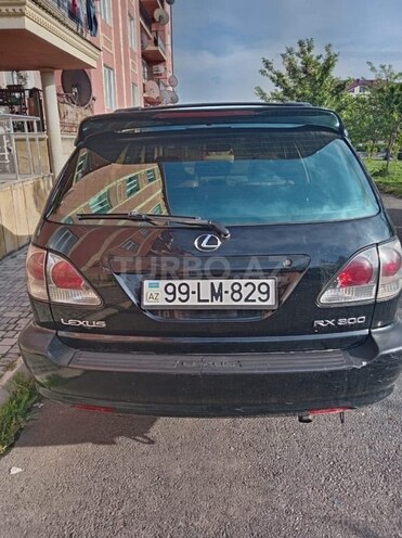 Lexus RX 300 2002, 350,000 km - 3.0 l - Qax
