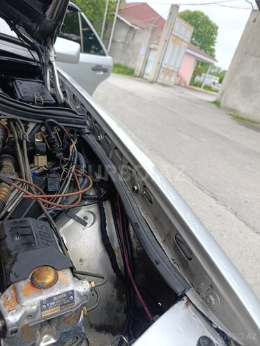 Mercedes E 250 1995, 460,000 km - 2.5 l - Şəki