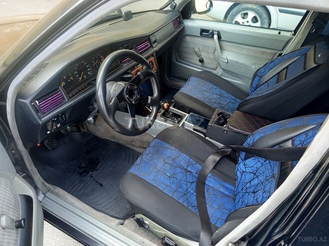 Mercedes 190 1992, 228,000 km - 2.0 l - Bakı