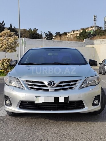 Toyota Corolla 2010, 180,000 km - 1.4 l - Bakı