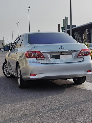 Toyota Corolla 2010, 180,000 km - 1.4 l - Bakı
