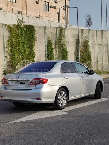 Toyota Corolla 2010, 180,000 km - 1.4 l - Bakı