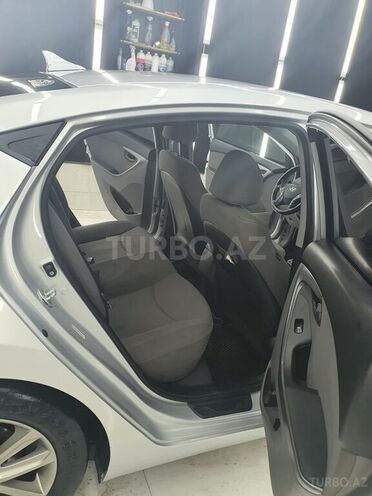 Hyundai Elantra 2014, 263,932 km - 1.8 l - Sumqayıt
