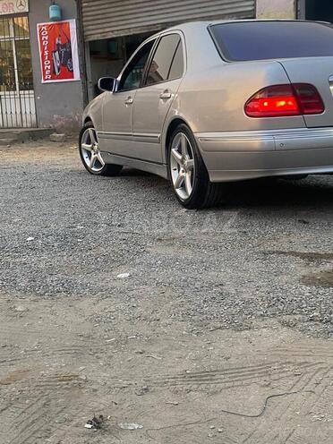 Mercedes E 220 d 1999, 355,000 km - 2.2 л - Bakı