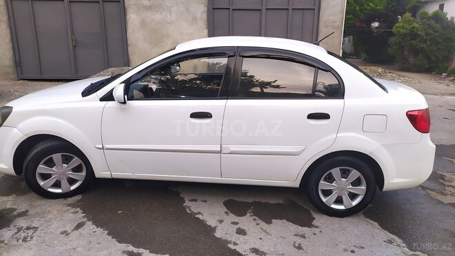 Kia Rio 2011, 240,735 km - 1.4 l - Şəki