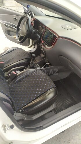 Kia Rio 2011, 240,735 km - 1.4 l - Şəki