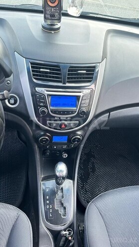 Hyundai Accent 2012, 208,000 km - 1.6 l - Bakı