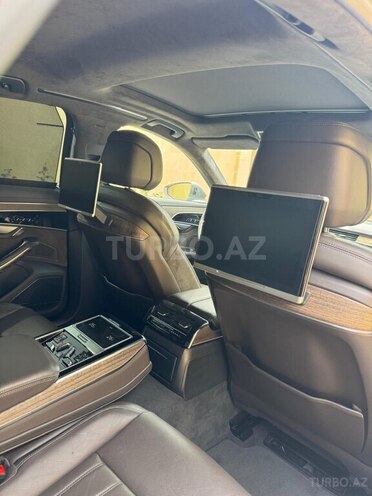 Audi A8 2018, 127,000 km - 3.0 l - Bakı