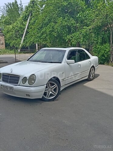 Mercedes E 230 1996, 111,111 km - 2.3 l - Sabirabad