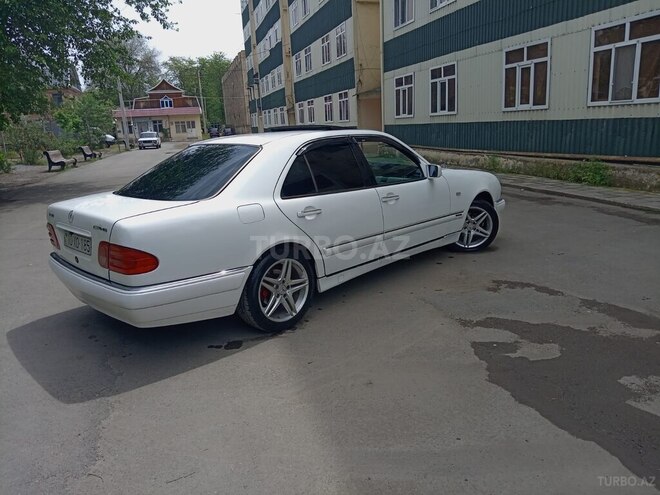 Mercedes E 230 1996, 111,111 km - 2.3 l - Sabirabad