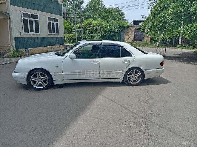 Mercedes E 230 1996, 111,111 km - 2.3 l - Sabirabad