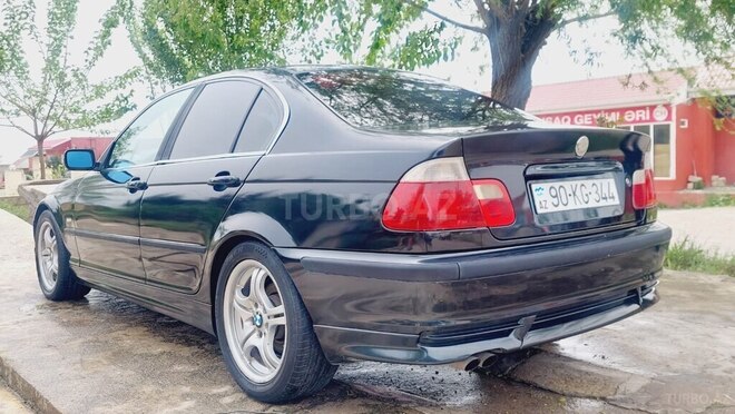 BMW 323 1999, 365,436 km - 2.5 l - Füzuli