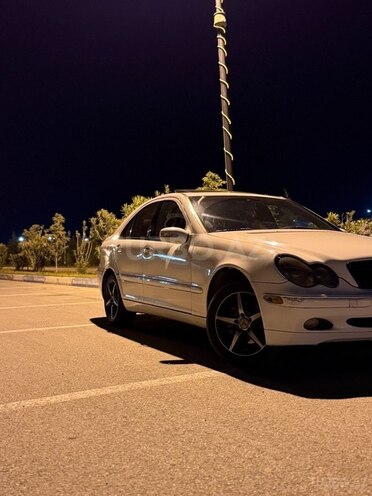 Mercedes C 240 2001, 275,000 km - 2.4 l - Sumqayıt