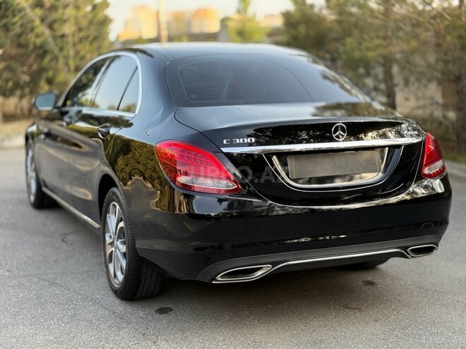 Mercedes C 300 4MATIC 2016, 125,000 km - 2.0 l - Bakı