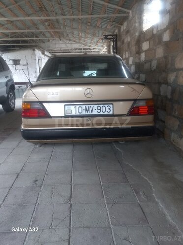 Mercedes E 230 1987, 350,000 km - 2.3 l - Siyəzən