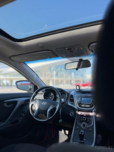 Hyundai Elantra 2015, 144,841 km - 1.8 л - Sumqayıt