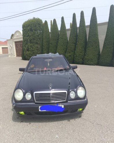 Mercedes E 240 1995, 220,000 km - 2.4 л - Bakı
