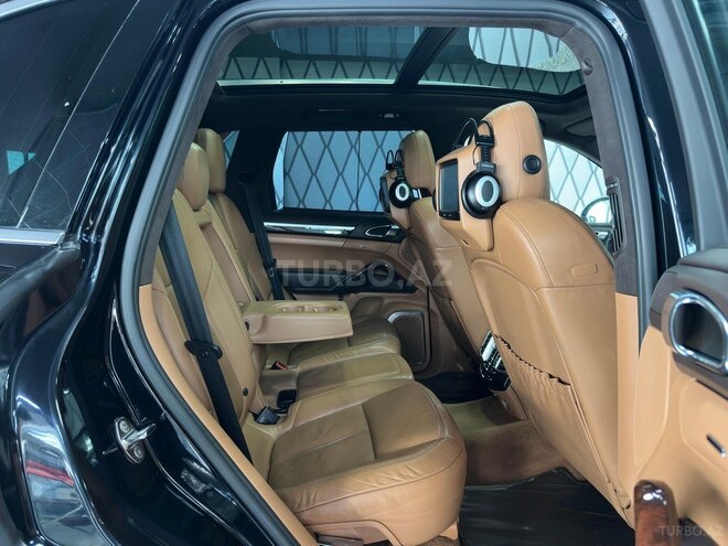Porsche Cayenne Turbo 2011, 220,000 km - 4.8 л - Bakı