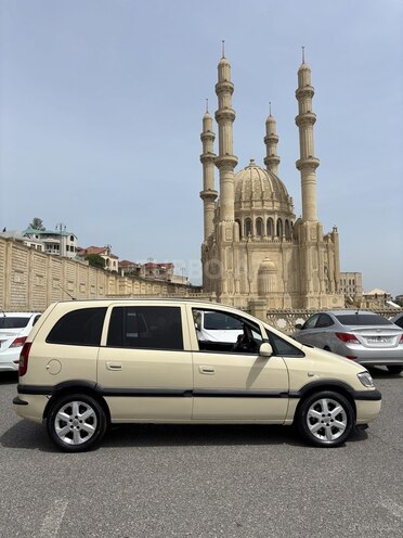 Opel Zafira 2005, 282,000 km - 2.0 l - Bakı