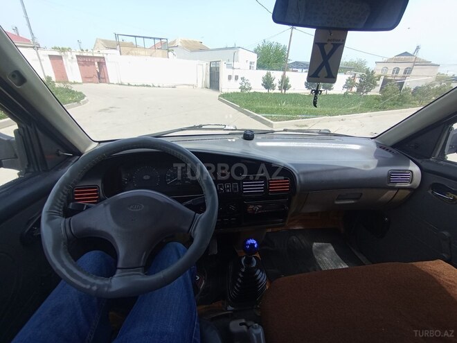 Kia Pregio 2002, 350,000 km - 3.0 l - Lerik