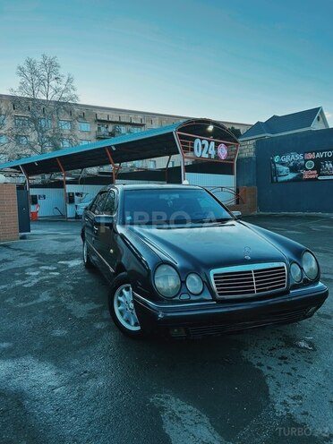 Mercedes E 300 d 1996, 399,999 km - 3.0 л - Gəncə