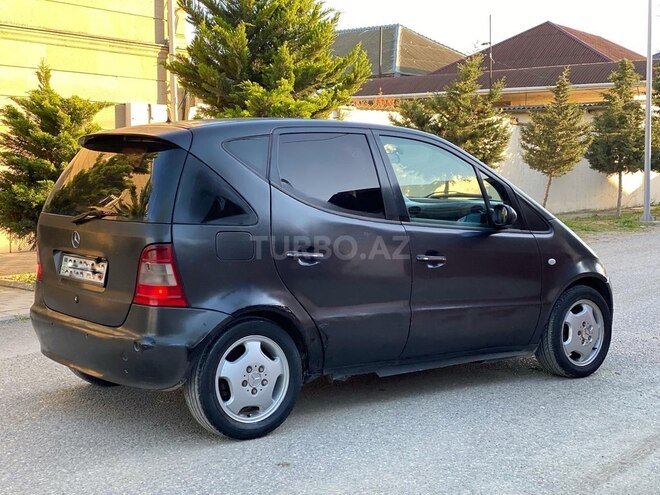 Mercedes A 190 2000, 330,000 km - 1.9 l - Bakı