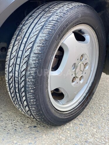 Mercedes A 190 2000, 330,000 km - 1.9 l - Bakı