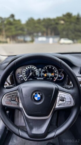 BMW 740 2017, 276,000 km - 3.0 л - Sumqayıt