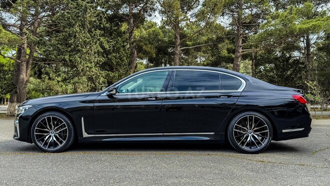 BMW 740 2017, 276,000 km - 3.0 л - Sumqayıt