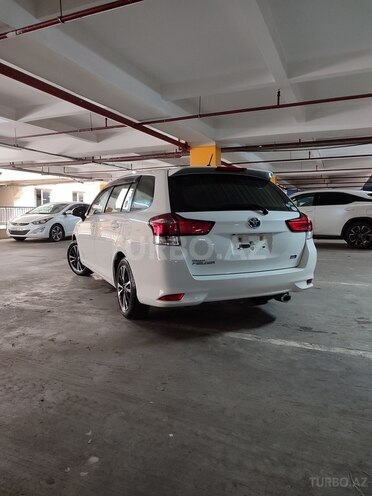 Toyota Corolla Fielder 2017, 110,000 km - 1.5 л - Bakı