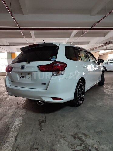 Toyota Corolla Fielder 2017, 110,000 km - 1.5 л - Bakı