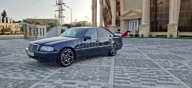 Mercedes C 180 1999, 286,000 km - 1.8 л - Bakı