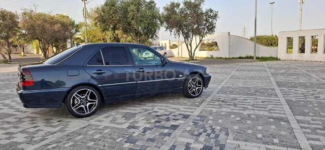 Mercedes C 180 1999, 286,000 km - 1.8 л - Bakı