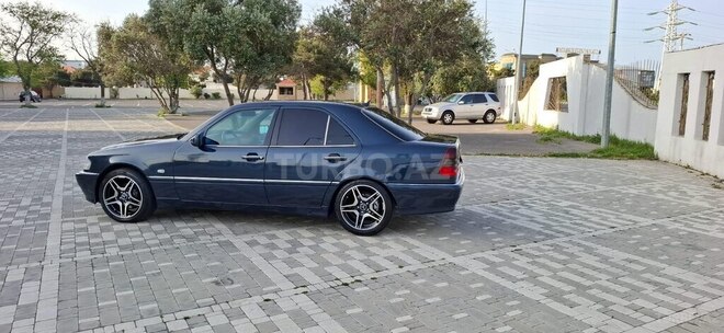 Mercedes C 180 1999, 286,000 km - 1.8 л - Bakı