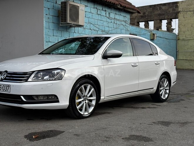 Volkswagen Passat 2012, 267,000 km - 2.0 l - Bakı
