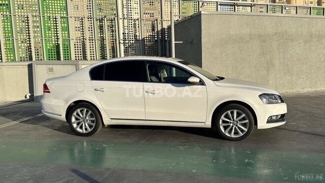 Volkswagen Passat 2012, 267,000 km - 2.0 l - Bakı