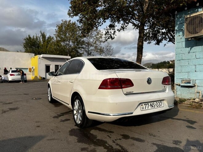 Volkswagen Passat 2012, 267,000 km - 2.0 l - Bakı