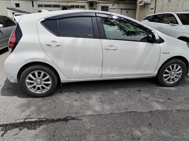 Toyota Aqua 2016, 94,000 km - 1.5 l - Bakı