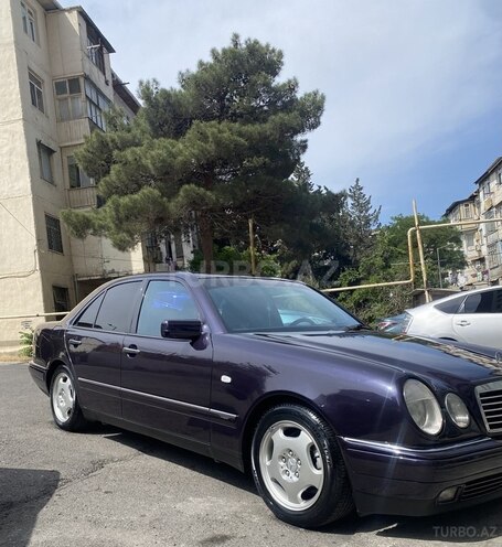 Mercedes E 240 1997, 323,000 km - 2.4 l - Bakı