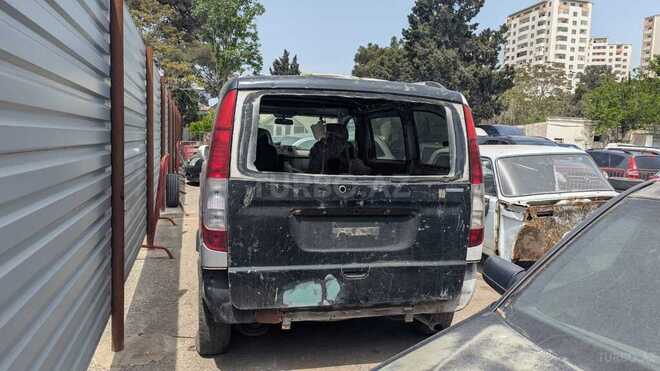 Mercedes Viano 2004, 221,000 km - 2.2 л - Bakı