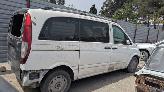 Mercedes Viano 2004, 221,000 km - 2.2 л - Bakı