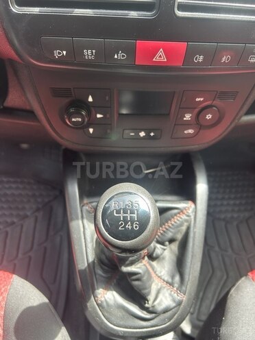 Fiat Doblo 2010, 197,300 km - 1.6 l - Bakı