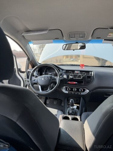 Kia Rio 2013, 260,000 km - 1.4 l - Gəncə