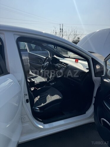 Kia Rio 2013, 260,000 km - 1.4 l - Gəncə